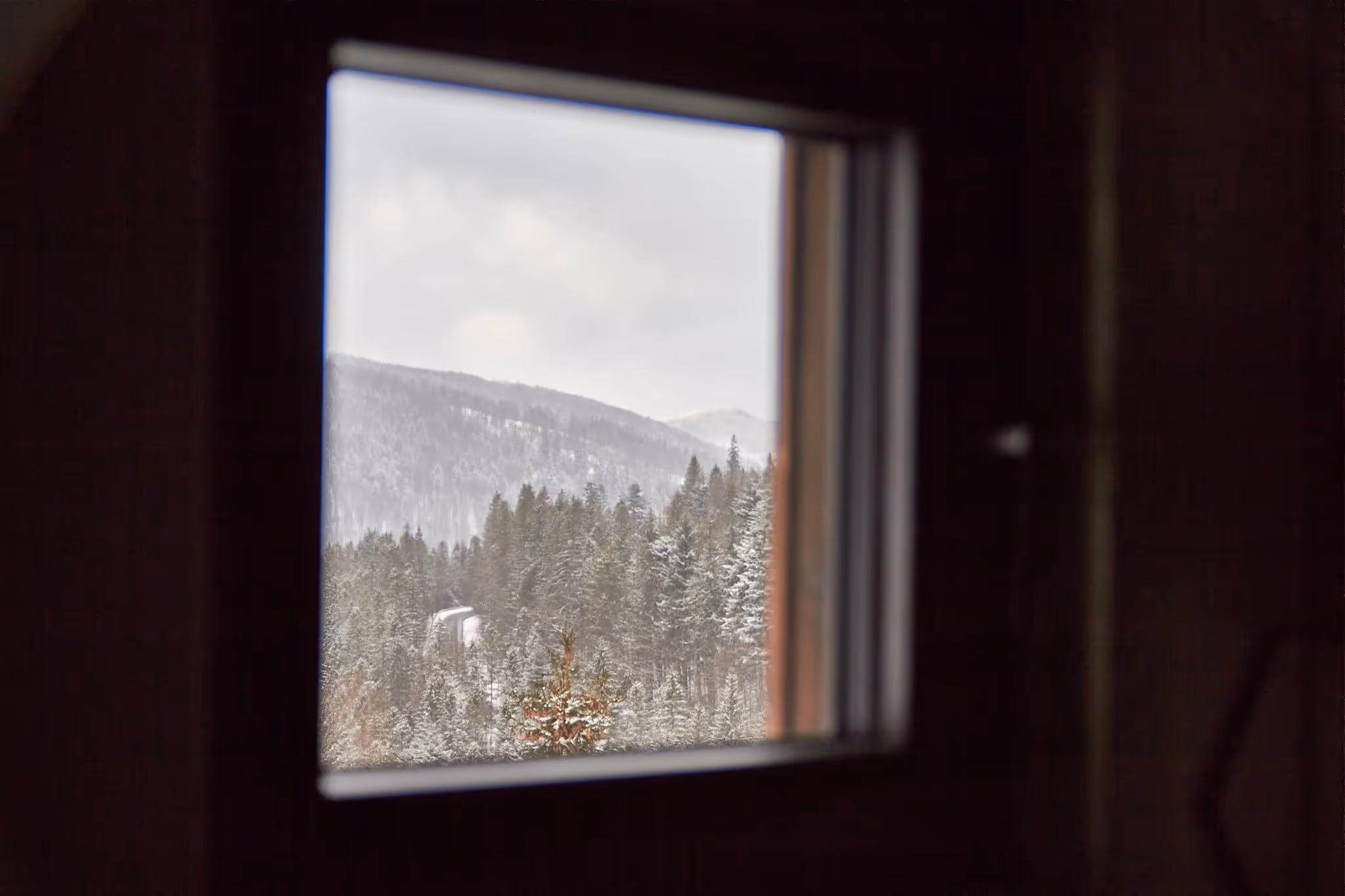 domek-w-szczyrku-zima-widok-z-okna-2.webp